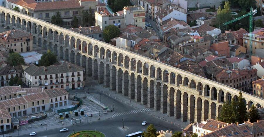 Segovia: 3-Hour Private Walking Tour - Starting with Segovia’s Roman aqueduct