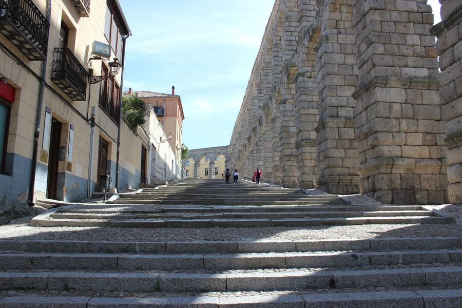 Segovia: 3-Hour Private Walking Tour - The value of a private walking guide