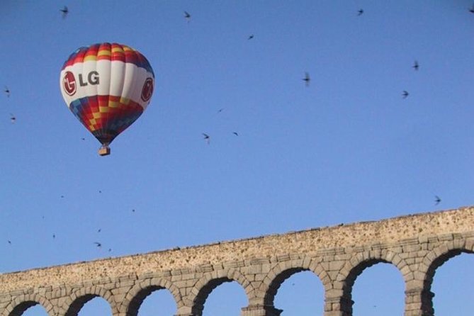 Segovia from the Skies: Sunrise Balloon Ride - Landing, packing, and the Spanish brunch