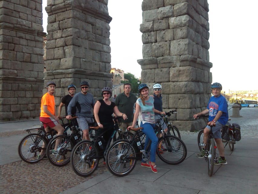 Segovia: guided route on an electric bicycle (ebike) - San Lorenzo and the route toward the river