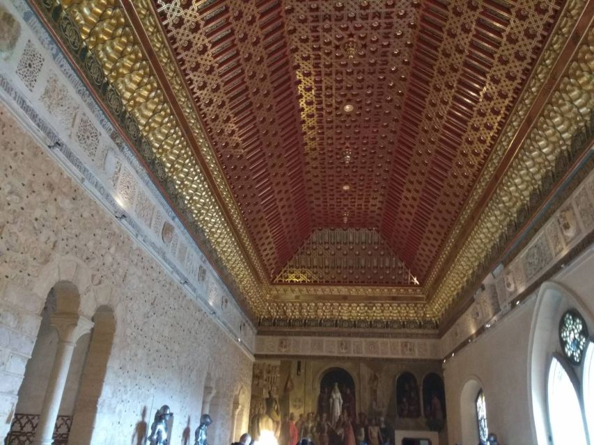 Segovia: Guided Walking Tour with Cathedral & Alcázar Entry - Starting beneath the Roman Aqueduct