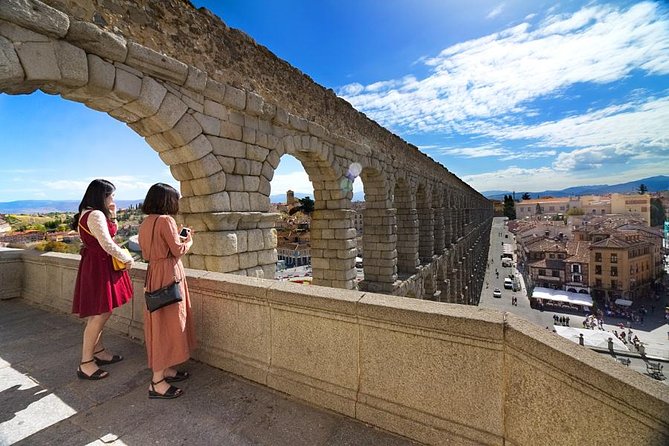 Segovia Half Day Afternoon Tour from Madrid - Segovia Cathedral and Plaza Mayor