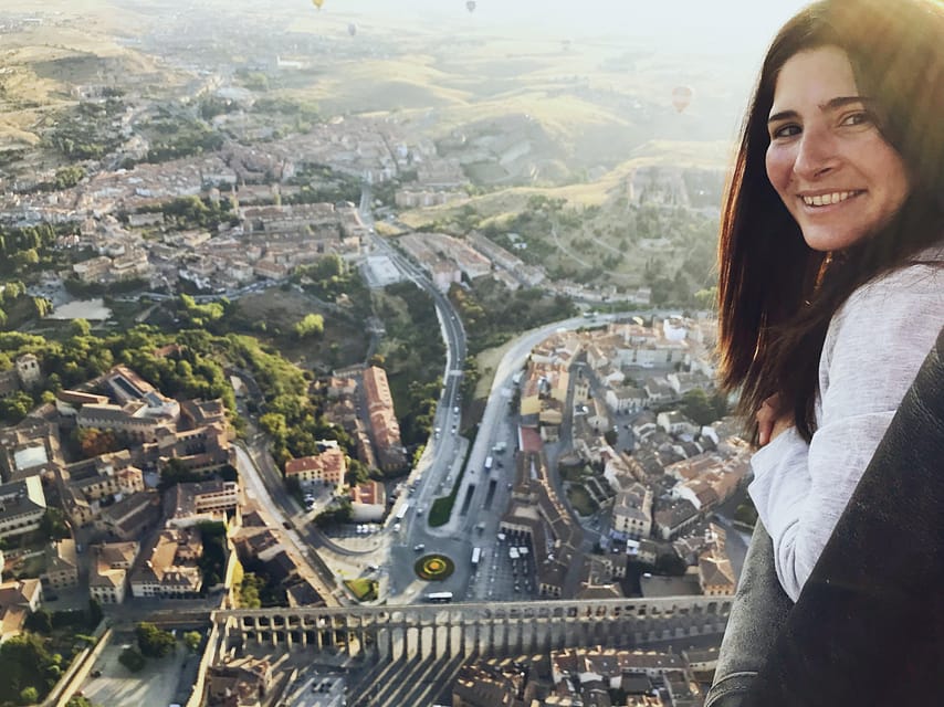 Segovia: Hot-Air Balloon Flight with Optional 3-Course Lunch - The optional Segovian lunch at El Fogón Sephardí