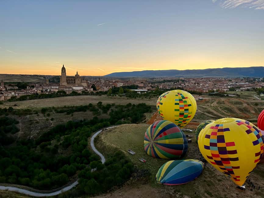 Segovia: Hot-air balloon ride with cava toast & picnic - The value of quiet air travel