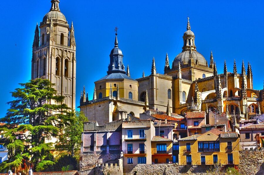 Segovia - Old Town tour including Castle visit - Should you book this Segovia tour?