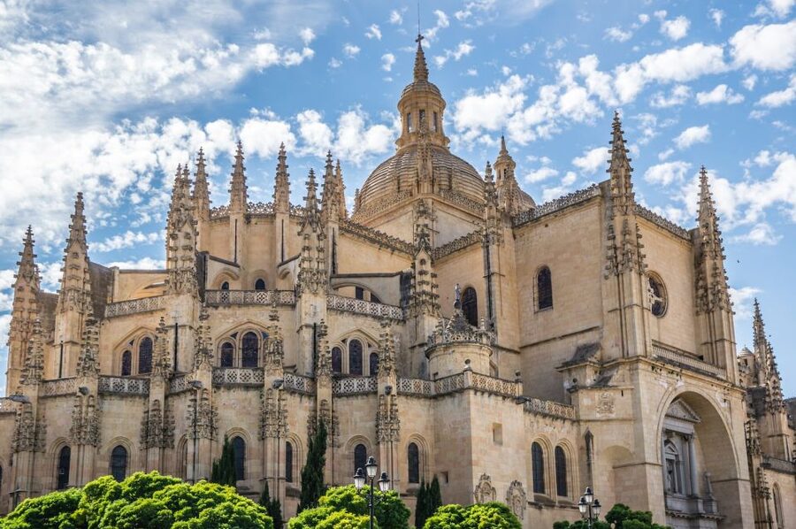 Segovia Private Guided Visit & Alcazar with High Speed Train - Old Town streets, the Jewish Quarter, and Plaza Mayor