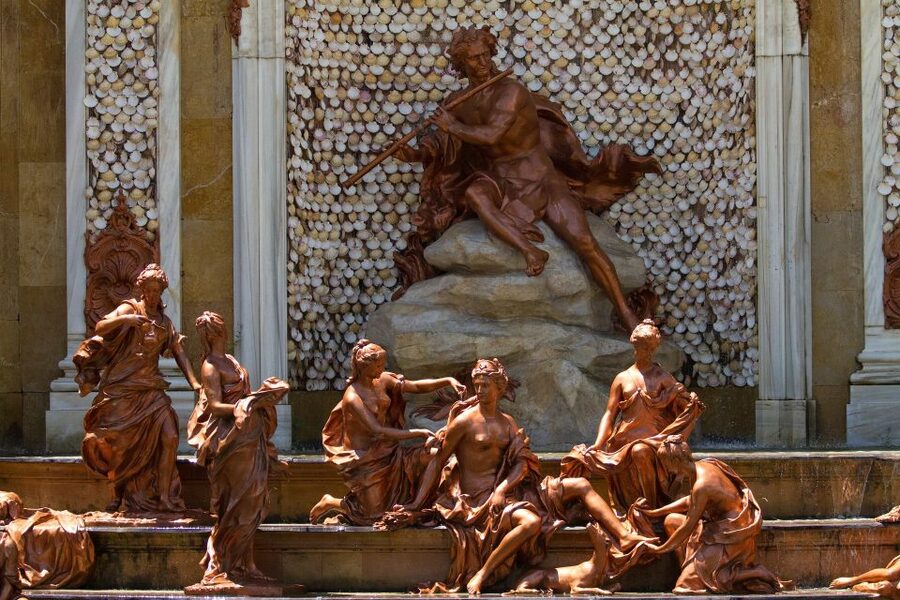 Segovia: Royal Palace of La Granja de San Ildefonso Tour - Who should book this La Granja tour?