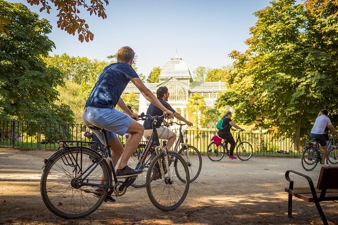 Self Guided Bike Tour at The Retiro Park at Your Own Pace - Stop 1: Palacio de Cristal