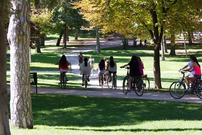 Self Guided Bike Tour at The Retiro Park at Your Own Pace - Stop 3: Fuente del Ángel Caído