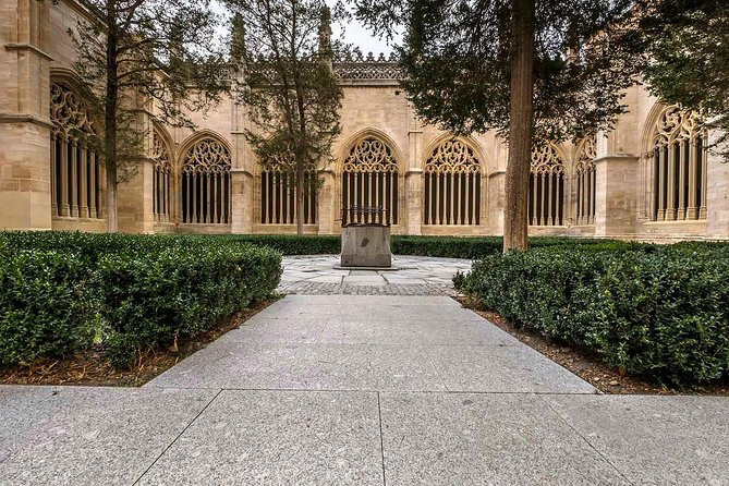 Skip the Line Admission Ticket to Cathedral of Segovia - The chapels worth seeking out
