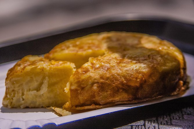 Skip-the-line Madrid Royal Palace with tapas tasting & Retiro Park - The move to Plaza de Isabel II