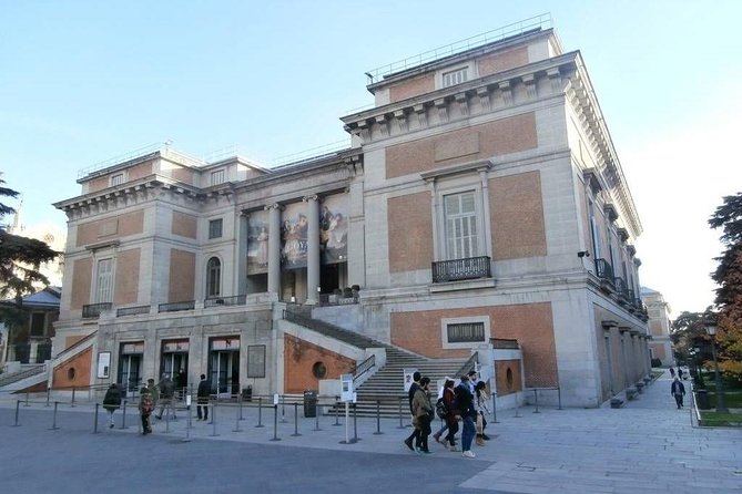 Skip the line: Prado Museum Monolingual Guided Tour - The Guide Makes the Difference