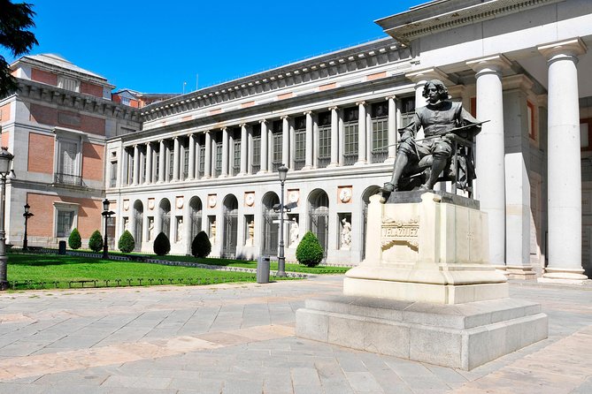 Skip the line: Prado Museum Monolingual Guided Tour - Group Size, Language, and Pace