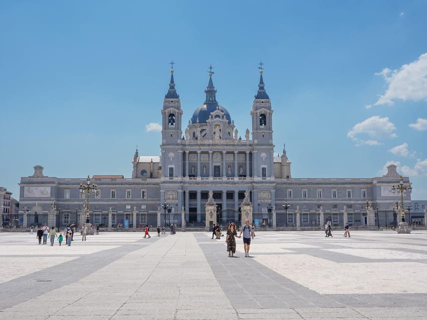 "Skip the line" Royal Palace + Prado Museum - How the $80 price measures up