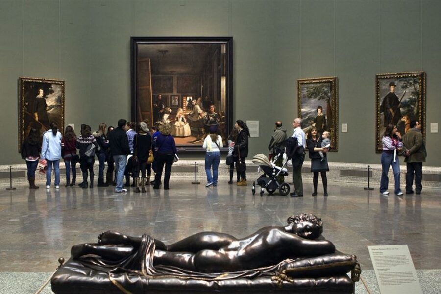 Small Group Prado Museum Guided Tour with Skip the Line - Entering the Prado through a separate entrance
