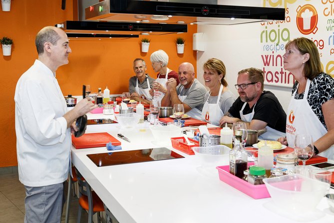 Spanish Cooking Class Paella Tapas and Sangria in Madrid - Picking between paella and tapas