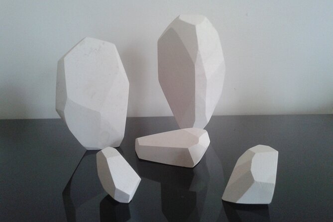 Stone Carving in Cercedilla/Madrid - The small-group format changes the lesson