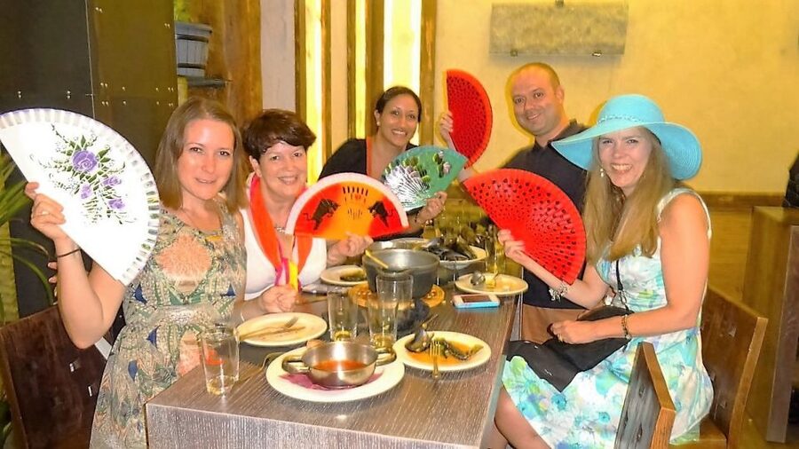 Tapas Crawl in Madrid Historical Quarter for Lunch or Dinner - Key Points at a Glance