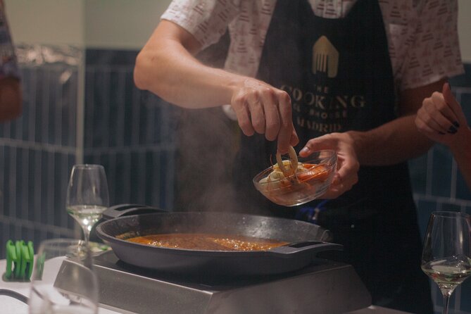 Taste of Spain: Tapas Cooking Class with Bottomless Wine Pairing - Arriving at The Cooking Clubhouse on Atocha