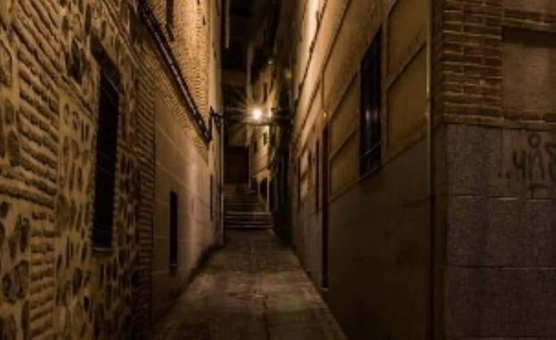 The Enchanted City: A Mysterious Tour of Toledo - Puerta del Reloj and the cathedral area