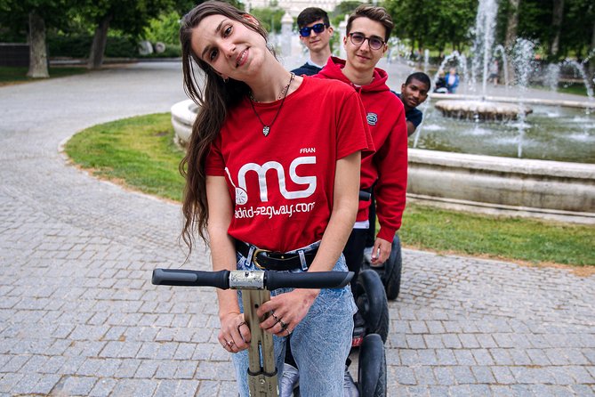 The Old Down Town Segway Tour (Excellence since 2014) - Rolling toward the Royal Palace