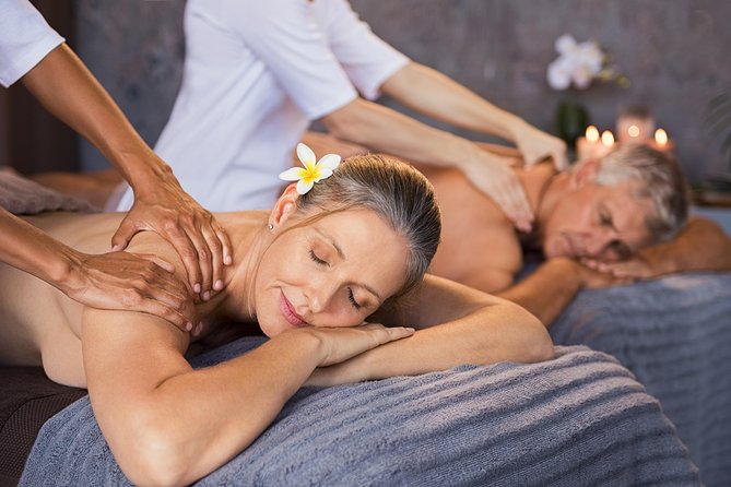 To sweat Madrid toxins in Hammam and enjoy the best couple massage downtown - One hour of massage, with a choice of pressure