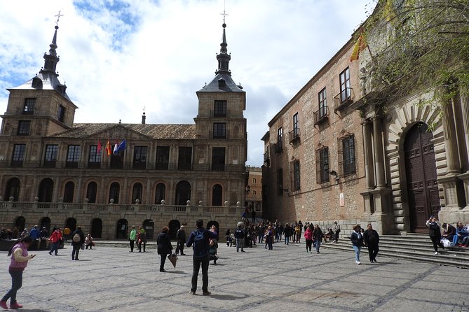 Toledo and Segovia Private Tour with Hotel Pick up from Madrid - The road to Segovia changes the mood