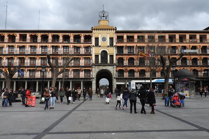 Toledo and Segovia Private Tour with Hotel Pick up from Madrid - Segovia starts with the cathedral and the Roman past