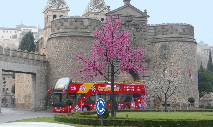 Toledo: City Sightseeing Hop-On Hop-Off Bus Tour & Extras - A practical plan for a day in Toledo
