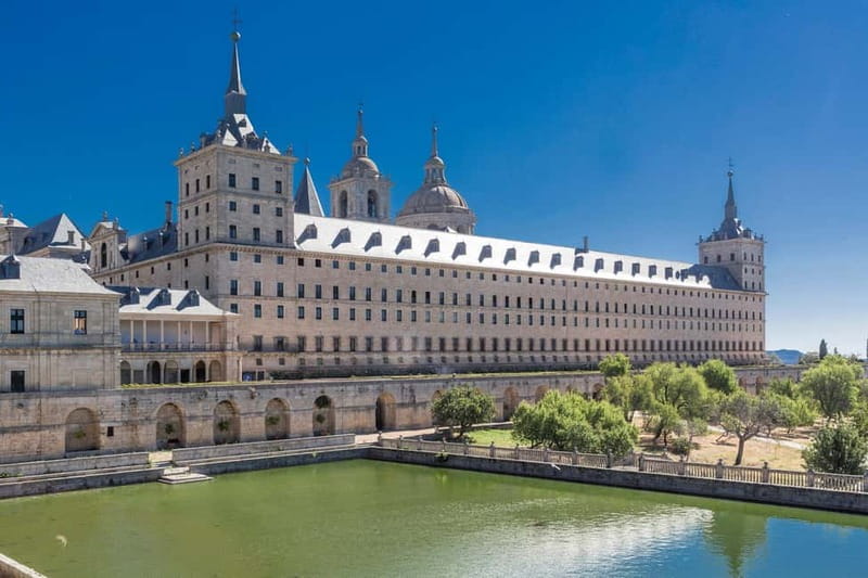 Toledo & Escorial Full-Day Tour + Optional Valley of Fallen - A short reset before Toledo