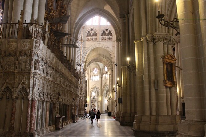 Toledo Half Day Tour with Cathedral, St Tome Church & Synagoge - Leaving Madrid for Toledo by VIP coach