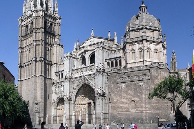 Toledo Half Day Tour with Cathedral, St Tome Church & Synagoge - Seeing Toledo from the Mirador del Valle