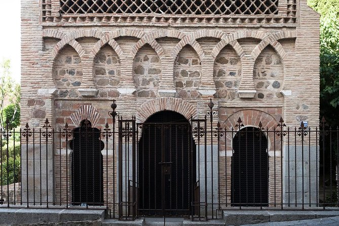 Toledo Half or Full Day Tour with Optional Lunch from Madrid - Cristo de la Luz, a small building with a big story