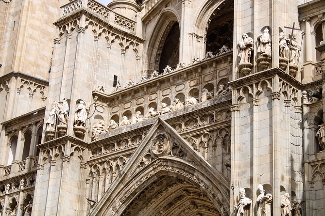 Toledo Historical Small Group Tour with Cathedral & Monuments - Timing, walking, and practical planning