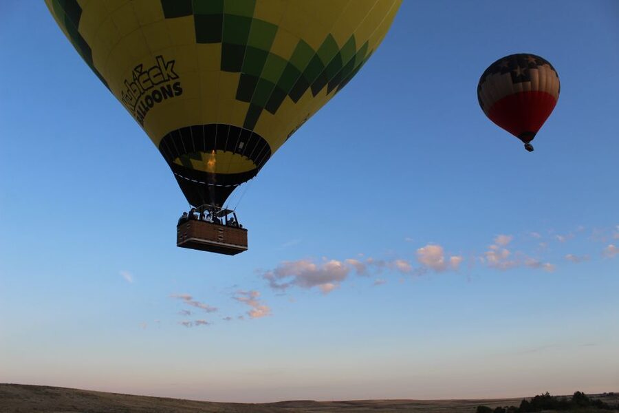 Toledo: Hot Air Balloon Ride with Spanish Breakfast - The return ride and a practical transport warning