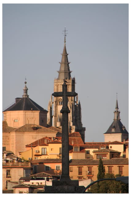 Toledo: Monumentos esenciales: Alcazar, Catedral, Sinagoga - The Jesuit church and Toledo’s relics