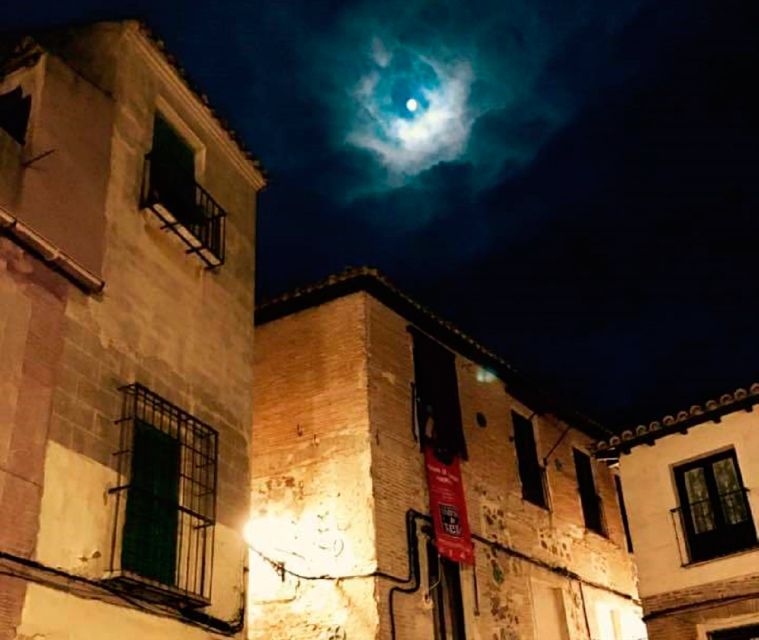 Toledo: Mysteries and Secrets Tour in Spanish - Why Toledo works so well after dark