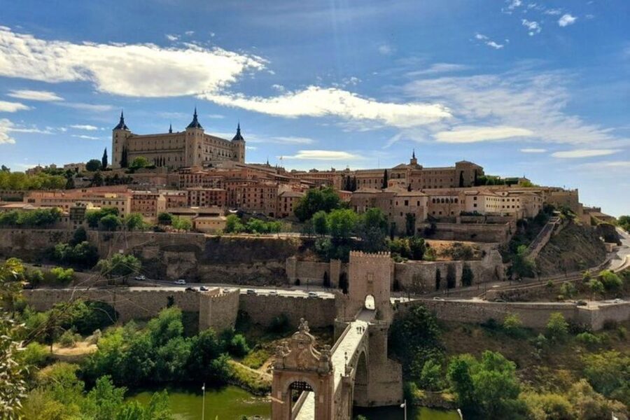 Toledo: Private Walking Tour with a Local Guide - How the price works for your group