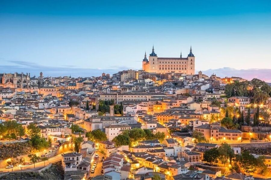 Toledo : Private Walking Tour with a Pro guide - Why a private walk works well in Toledo