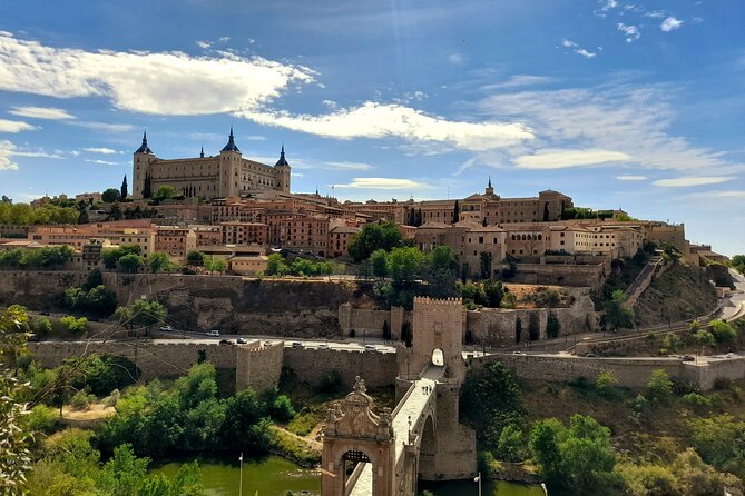 Toledo private walking tour - Spending 55 minutes inside the Primate Cathedral
