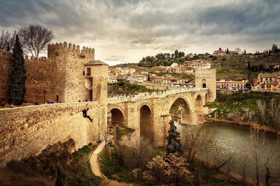 Toledo’s Gems: 3-Hr Private Tour with Expert Local Guide - The Jewish Quarter and its two synagogues