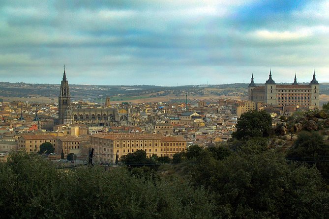 Toledo Tour with Tapas, Wine Tasting and Optional 3 Monuments - Wine from Castilla-La Mancha with a small plate of tapas