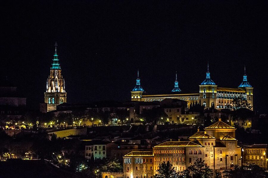 Toledo: Una Mágica noche Toledana - From Zocodover into the old Sultan’s quarter