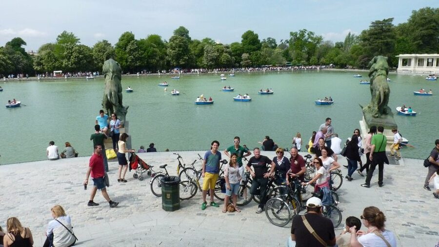Top highlights of Madrid Bike Tour- 3hrs (e-bike optional) - The smaller streets and less obvious stops