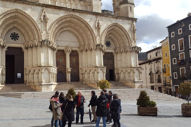 Tour from Madrid to Cuenca with access to Cathedral - Reading Cuenca from Plaza Mayor