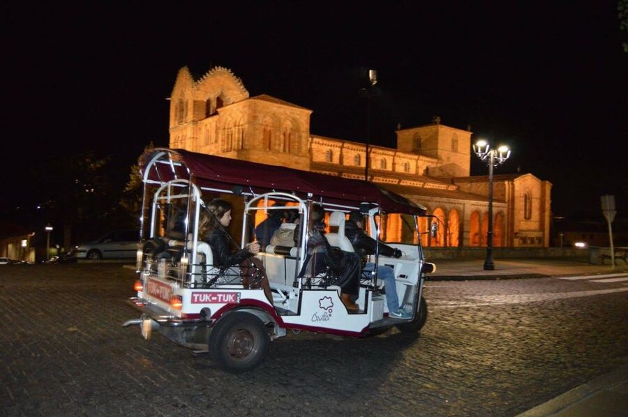 Tour Guiado En Tuk Tuk Recorre Avila De La Forma Mas Comoda - Beginning at Calle San Segundo, 44