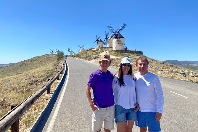 Tour of the Don Quixote Windmills of La Mancha and Toledo with Lunch - Consuegra and the Twelve Mills