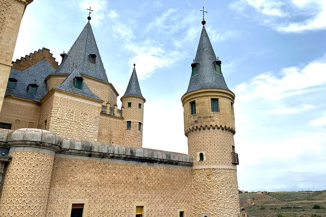 Tour Segovia and La Granja de San Ildefonso from Madrid - Casa de los Picos and the walk through town