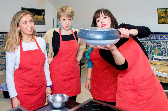 Traditional Paella & Tortilla & Sangria - Spanish tortilla, a simple dish with tricky details