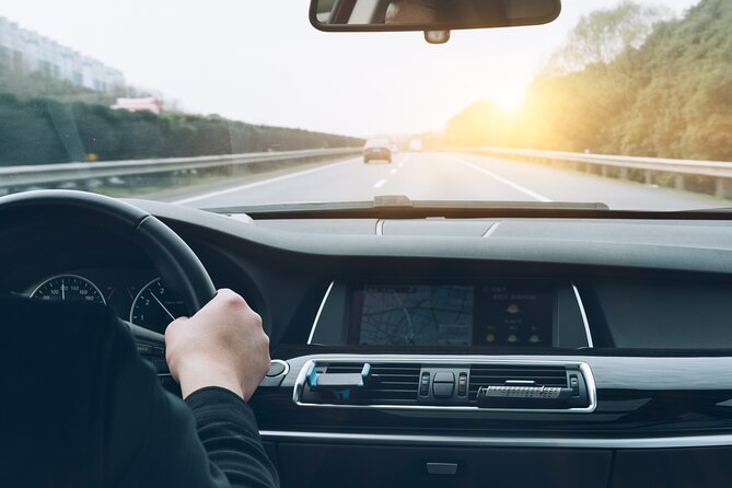 Transfer: Barajas Airport (MAD) to Madrid City Center - From Barajas Airport to your Madrid door
